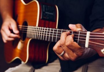 Acoustic Guitar
